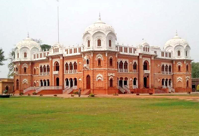 Darbar Mahal in Bahawalpur